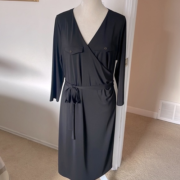 Talbots V-Neck Faux Wrap Dress 3/4 Sleeves. - Picture 9 of 9